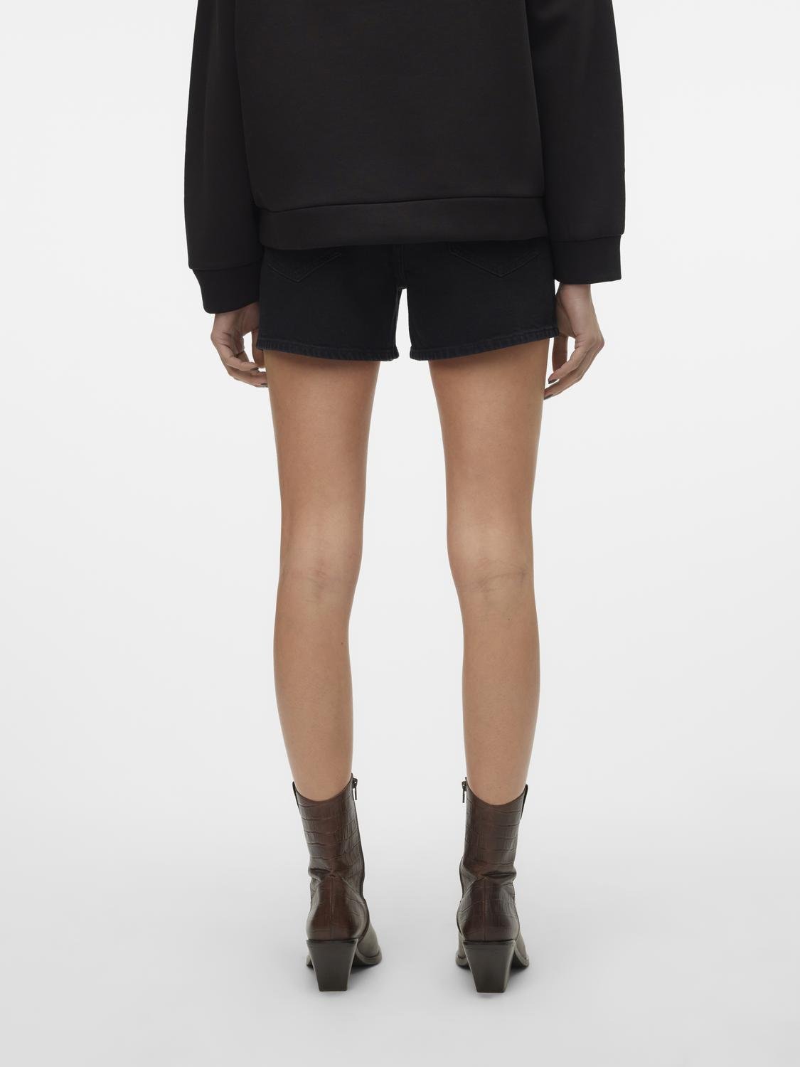 VMTESS Shorts - Black Denim - VERO MODA & VILA Bergvik